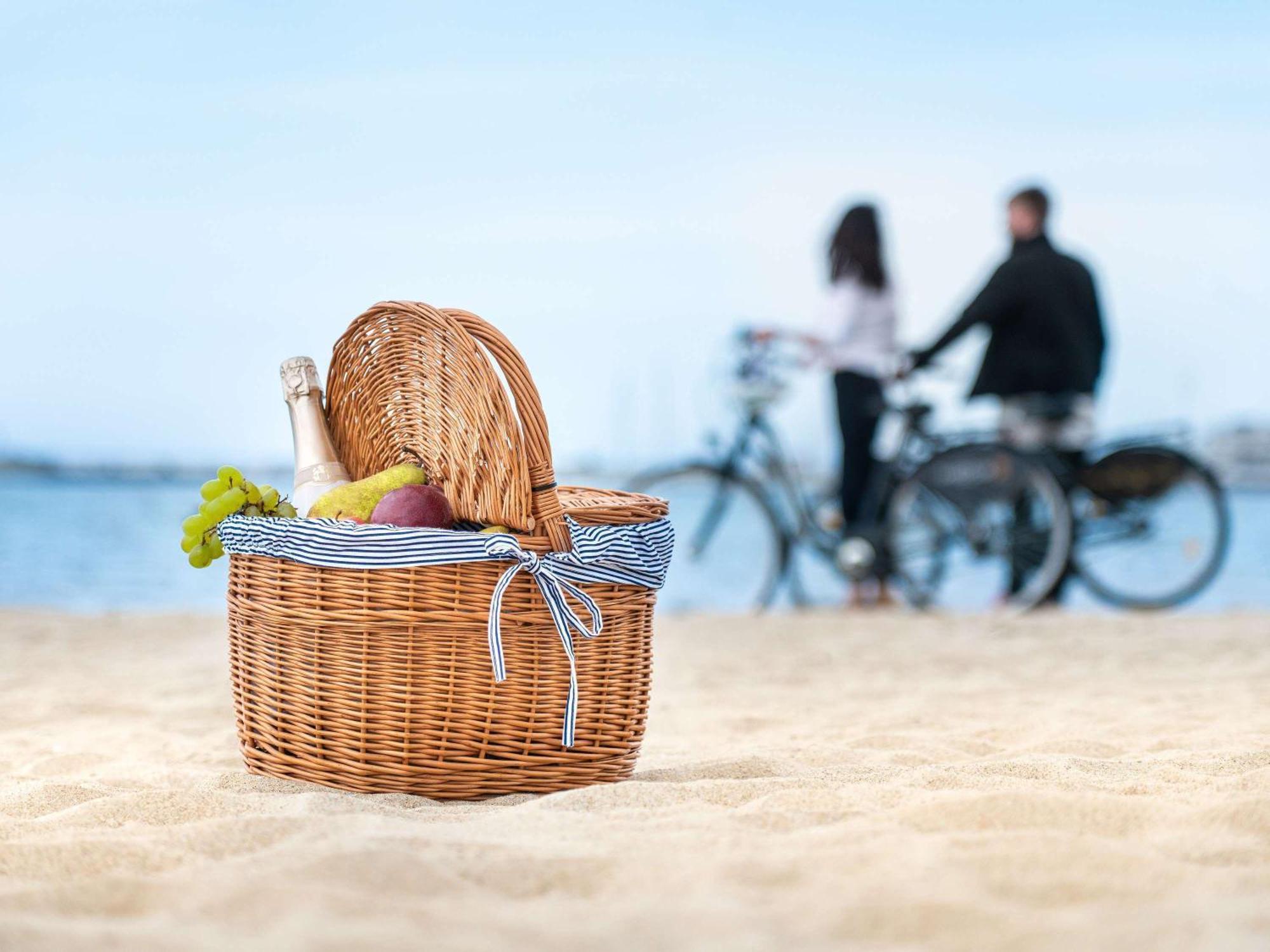 Rezydent Sopot Mgallery Hotel Collection מראה חיצוני תמונה A picnic basket